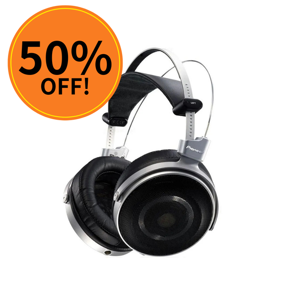 Pioneer SE-MASTER 1 - Masterful dynamic stereo headphones