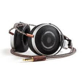 Pioneer SE-MASTER 1 - Masterful dynamic stereo headphones